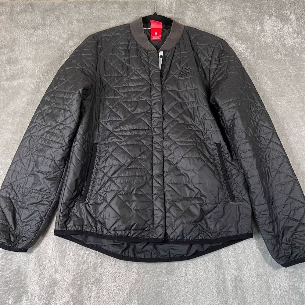 Nike Men's Quilted Insulated Jacket Black Size S Casual‎ Long Sleeve Bomber